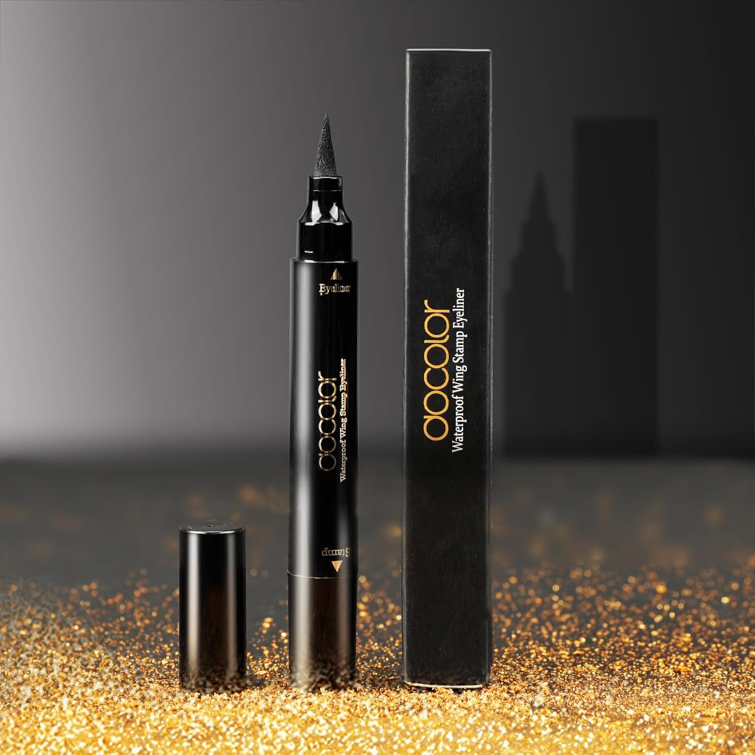 Eyeliner 2 în 1 cu Ștampilă pentru Codițe Perfecte